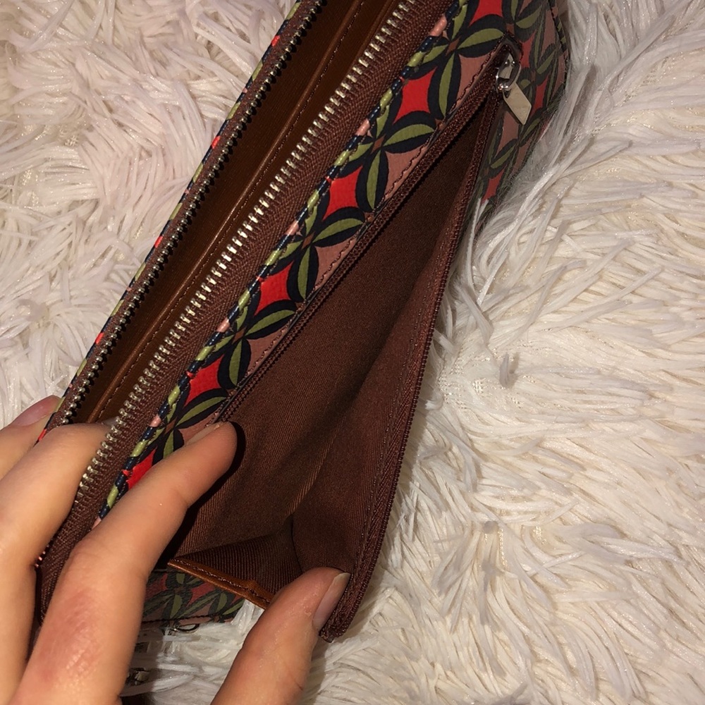 Nwot Fossil Wallet Patterned And Brown Leather - image 4